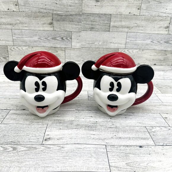New St. Nicholas Square Disney Mickey Christmas Santa Hat Mug w/Lid Set of 2 - Picture 1 of 8